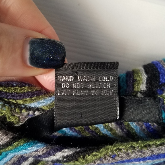 Cejon Striped Blanket Poncho with Fringe - Picture 4 of 5